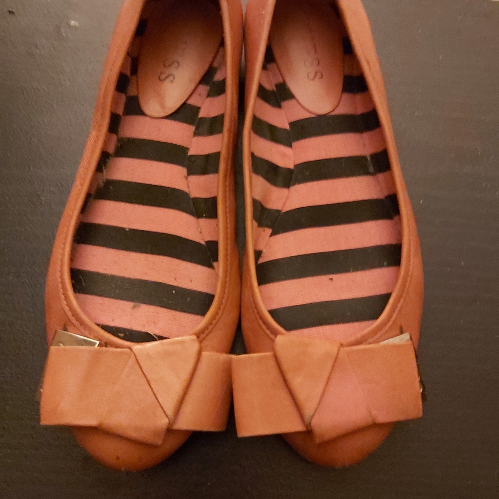 Guess flats - Picture 4 of 4